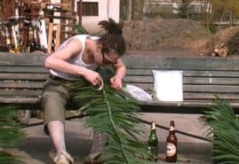 UNDER THE PALM TREE, dir. 