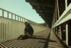 SUNDANCE 2026: RECENZJA FILMU „BEZ KOŃCA” MICHAŁA MARCZAKA [FILMWEB]