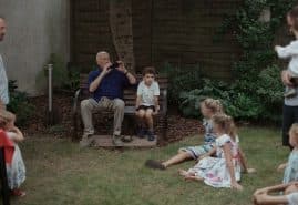 PLEASE DON;T SIT, dir. 